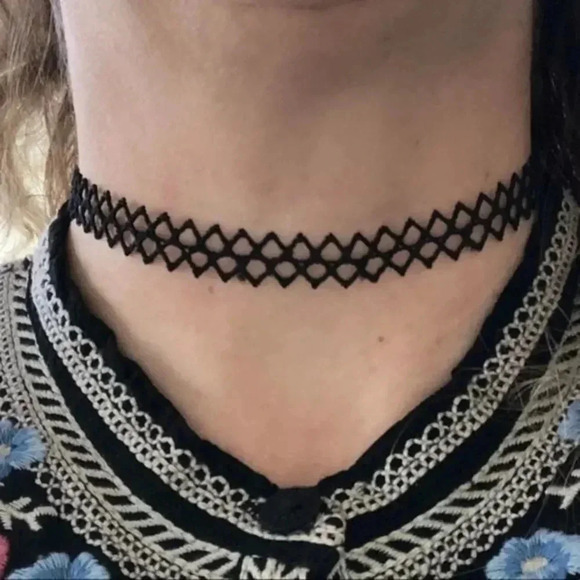 7 Gorgeous Victorian Vampire Goth Halloween Chokers Set 1 - Picture 8 of 9